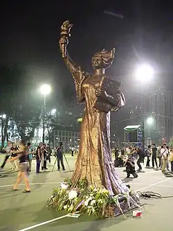 Deuxième Déesse de la Démocratie de Hong Kong en 2010.