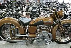 Photo d'une moto avec un moteur à 4 cylindres en H.