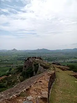 Le fort Gooty&nbsp;(en) à Gutti&nbsp;(en).
