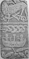 La partie de pêche de Thor représentée sur la croix de Gosforth, Cumbria, Angleterre (Xe siècle).
