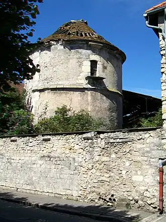 Le colombier de la ferme de Montmorency.