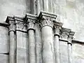 Supports du 2e&nbsp;ordre entre la 2e et la 1re&nbsp;travée, côté sud.