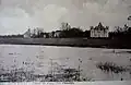 Goven : le château des Étangs et sa chapelle au début du XXe&nbsp;siècle (carte postale).