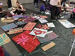Atelier pancarte à l’Université de Genève.