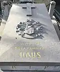 Tombe de la famille Haus à Petit-Sinay, où la famille Haus possédait le château Ter Eiken.