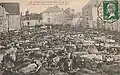 Grand-Fougerayː la Place de l'église un jour de foire (carte postale, vers 1924).