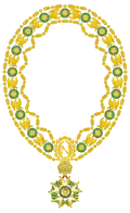 Un collier, modèle deuxième type Empire.