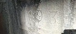 Datation gravée dans le petit lavoir au-devant : 1893.