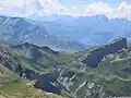 Le col depuis la tête Sud des Fours au nord-est.