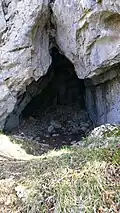 Grotte près du château d'Arguel.