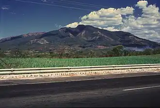 Vue du volcan depuis l'ouest.