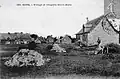 Le village et la chapelle Saint-Marc vers 1925 (carte postale).