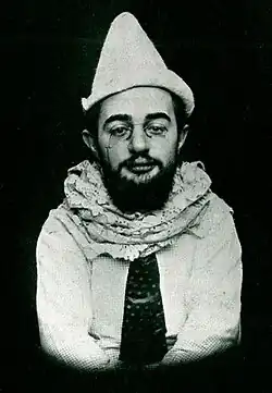 Vers 1887.