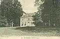 Guipry ː la maison de maître du Rocher au début du XXe&nbsp;siècle (carte postale Lelièvre).