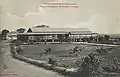 Hôpital et logement du docteur à Loango (Congo Français et Dépendances) - Vers 1896-1910.
