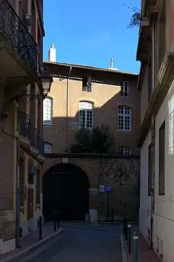 no 5 : l'hôtel Gach vu depuis la rue Caminade.