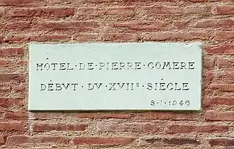Plaque de façade