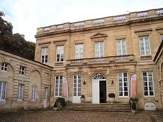 Façade principale.