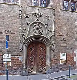 Hôtel de Bernuy, le portail d'entrée.