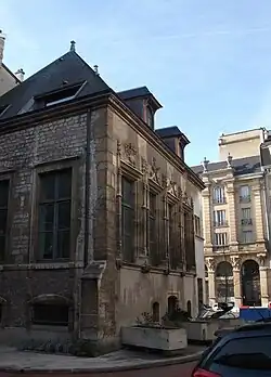 Hôtel de Bezannes.