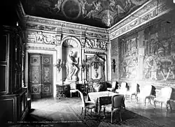 Salle à manger.