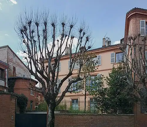 Façade rue Ozenne.