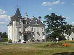 L'hôtel de ville de Candé.