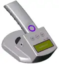 Lecteur portatif RFID universel pour 125&nbsp;kHz, 134&nbsp;kHz et 13,56&nbsp;MHz.