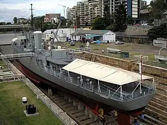 illustration de HMAS Diamantina (K377)
