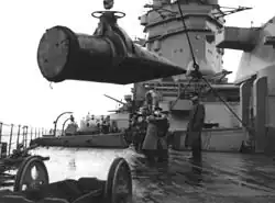 Un obus de 406&nbsp;mm du Rodney.