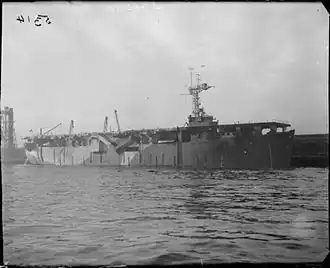 illustration de HMS Vindex (D15)