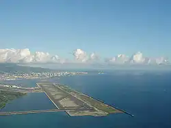 Piste d'atterrissage à HNL.
