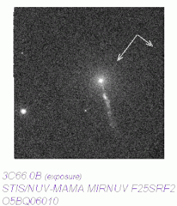 Image d’archive de Hubble du jet relativiste de 3C 66B (en) dans le proche UV