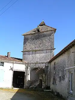 Le pigeonnier à Fresneau.