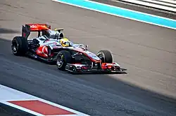 Photo de la McLaren MP4-25 de Hamilton