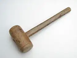 Maillet à tête cylindrique, dite "tête de frappe ronde"