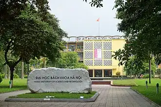 Institut polytechnique de Hanoï.