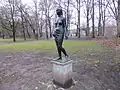 Statue en bronze d'une fille (Hans Stangl)