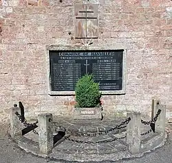 Monument aux morts.