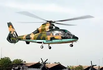 Un Harbin Z-9 (TZ-394) à la base aérienne 101 à Sénou en 2005