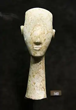 Tête d'idole cycladique, 10&nbsp;cm, -3200 / -2800.