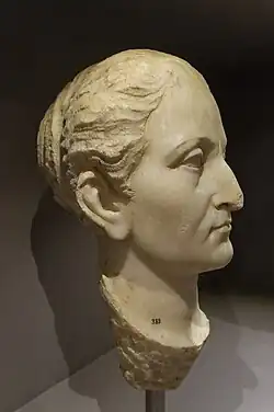 Femme romaine. Chersonèse, IIe siècle.