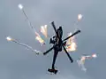 Apache en démonstration de contre-mesures.