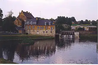L'Helpe Mineure et le moulin de l'abbaye de Maroilles