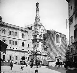 Piazza del Gesù Nuovo à la fin du XIXe&nbsp;siècle.