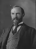Henry Ernest Cooper, qui acheta les parts de William Ringer