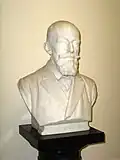 Buste d'Hermann Wagner en marbre par Adolf von Donndorf (1910).