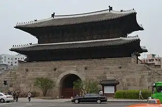 Dongdaemun, la grande porte de l'Est à Séoul.