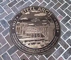 Arc en acier (1927–1928)