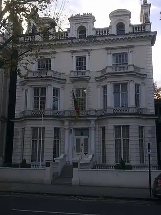 Haute commission à Londres.